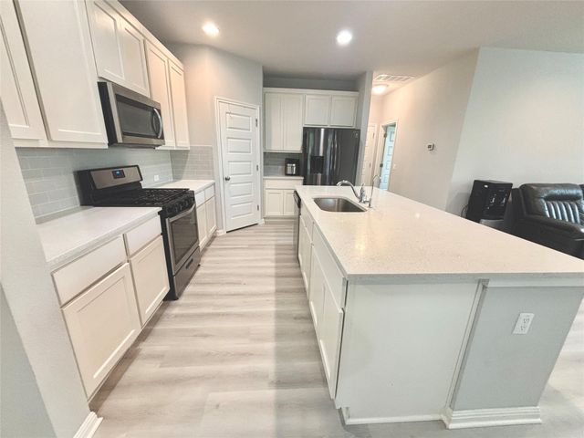 2301 Limestone Lake DR 43, Georgetown, TX 78633