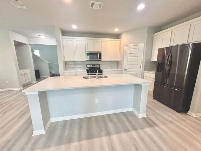 2301 Limestone Lake DR 43, Georgetown, TX 78633