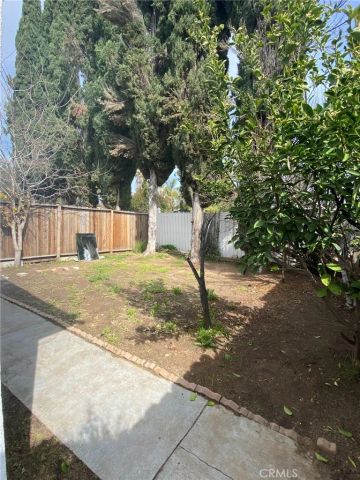 9430 Glade Ave, Chatsworth, CA 91311