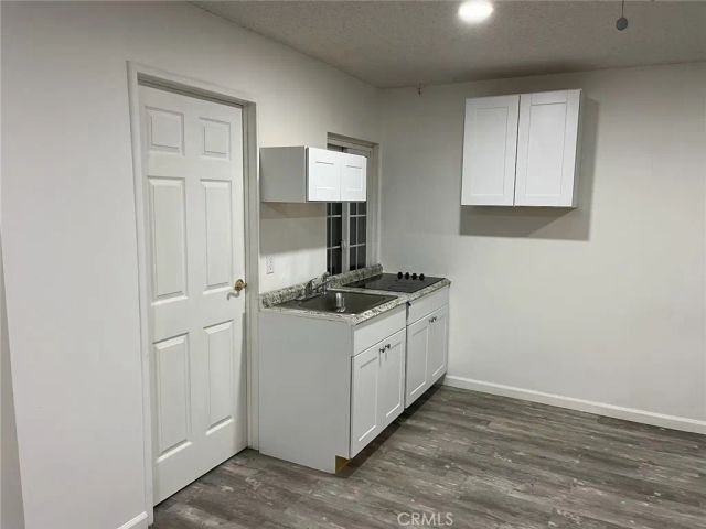 9430 Glade Ave, Chatsworth, CA 91311