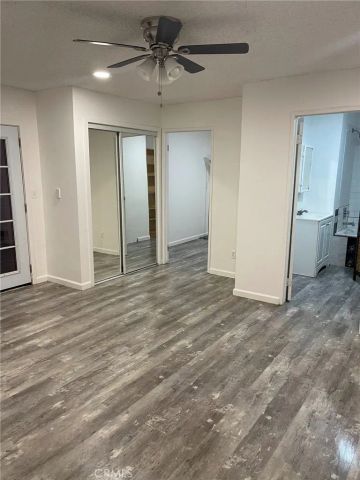 9430 Glade Ave, Chatsworth, CA 91311