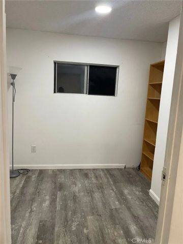 9430 Glade Ave, Chatsworth, CA 91311