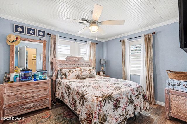 302 Riverside Drive, Holly Hill, FL 32117