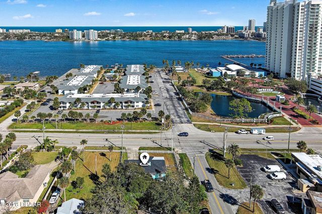 302 Riverside Drive, Holly Hill, FL 32117