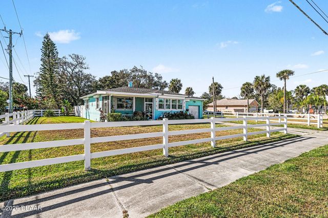 302 Riverside Drive, Holly Hill, FL 32117