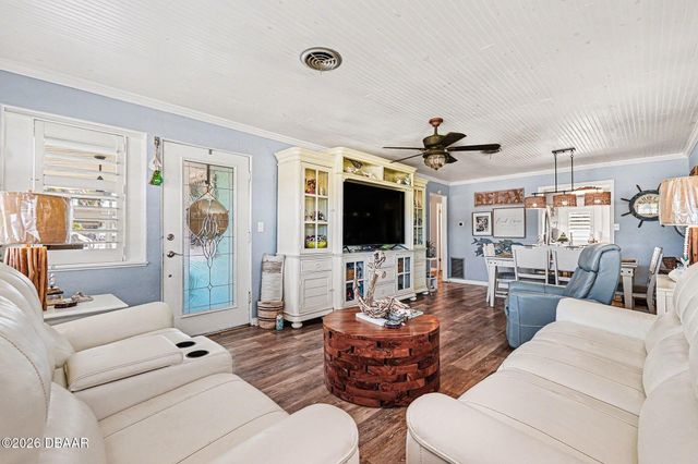 302 Riverside Drive, Holly Hill, FL 32117