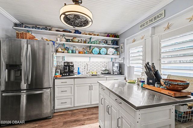 302 Riverside Drive, Holly Hill, FL 32117