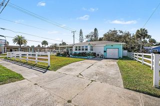302 Riverside Drive, Holly Hill, FL 32117