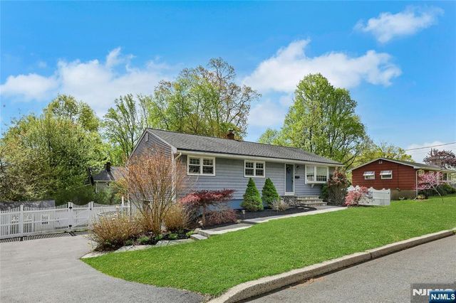 7 S 1st Street, Park Ridge, NJ 07656