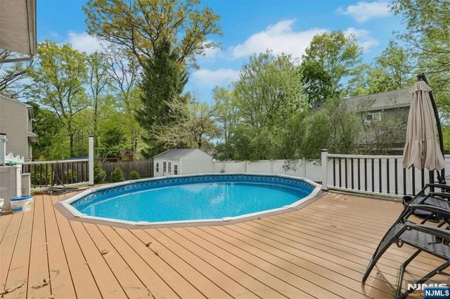 7 S 1st Street, Park Ridge, NJ 07656