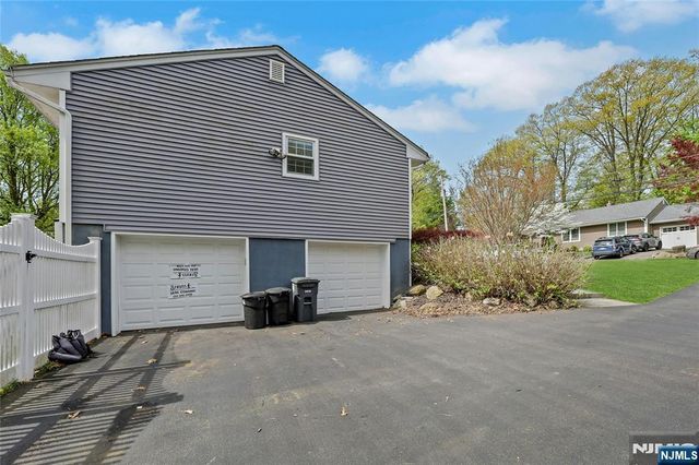 7 S 1st Street, Park Ridge, NJ 07656