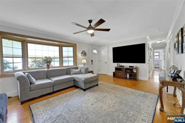 7 S 1st Street, Park Ridge, NJ 07656
