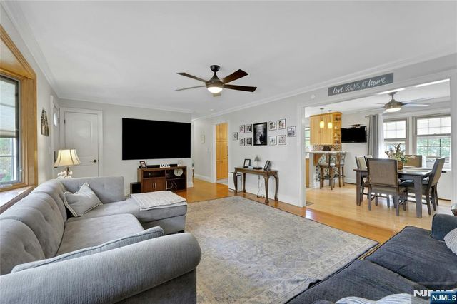 7 S 1st Street, Park Ridge, NJ 07656
