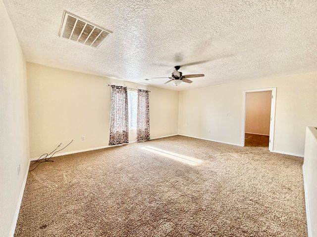 941 Carrizo Street NW, Los Lunas, NM 87031