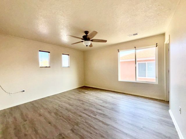 941 Carrizo Street NW, Los Lunas, NM 87031