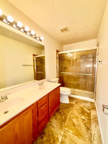 941 Carrizo Street NW, Los Lunas, NM 87031