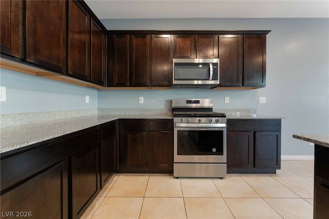 4436 Stardusk Falls Avenue, North Las Vegas, NV 89084