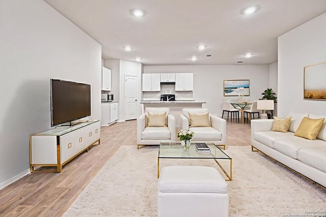 4111 Fort Palmer, Saint Hedwig, TX 78152