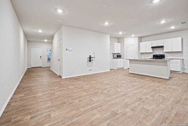 4111 Fort Palmer, Saint Hedwig, TX 78152