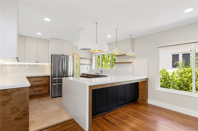 8934 Hawthorne Avenue, Surfside, FL 33154
