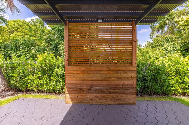 8934 Hawthorne Avenue, Surfside, FL 33154