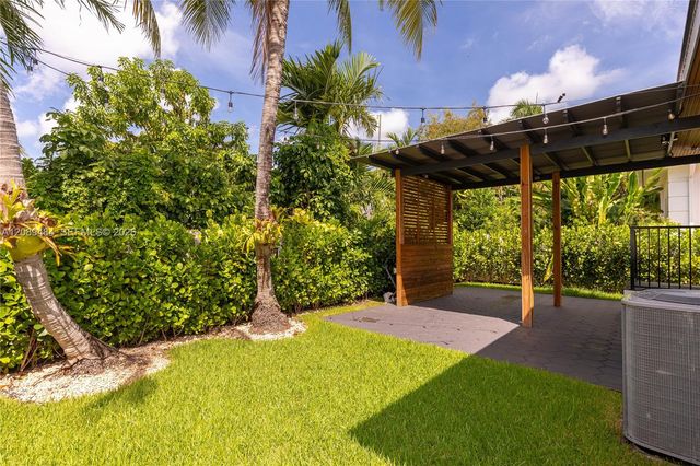 8934 Hawthorne Avenue, Surfside, FL 33154