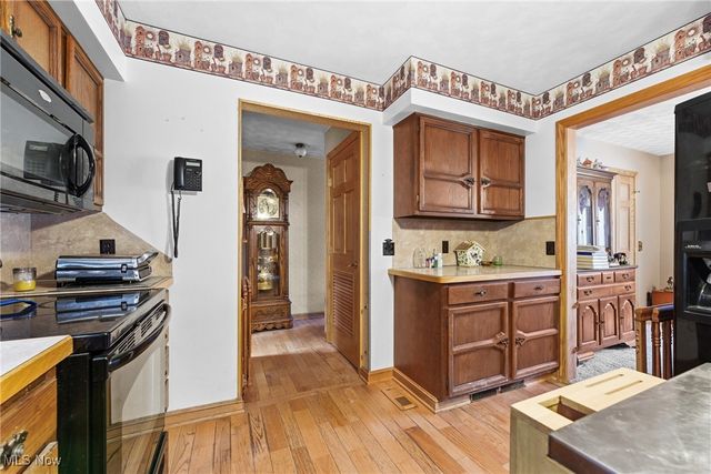 4140 Lace Road NW, Malvern, OH 44644