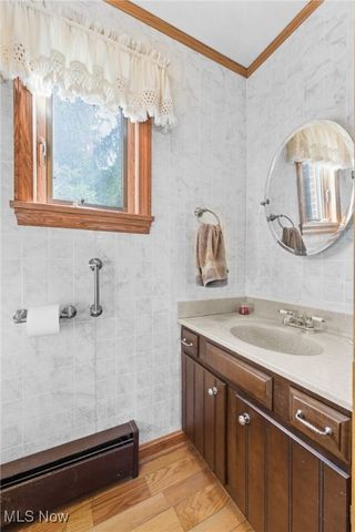 4140 Lace Road NW, Malvern, OH 44644