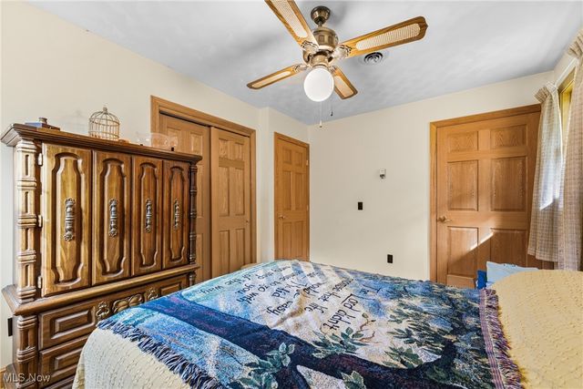 4140 Lace Road NW, Malvern, OH 44644