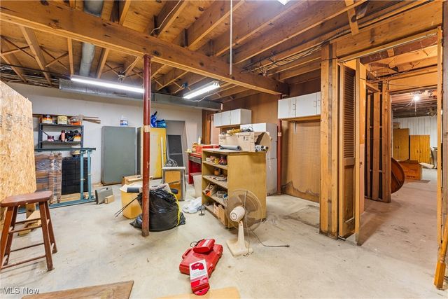 4140 Lace Road NW, Malvern, OH 44644