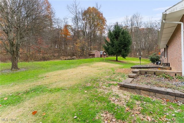 4140 Lace Road NW, Malvern, OH 44644