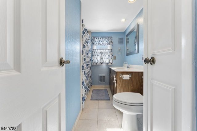 147 Robert Pl, South Plainfield Boro, NJ 07080