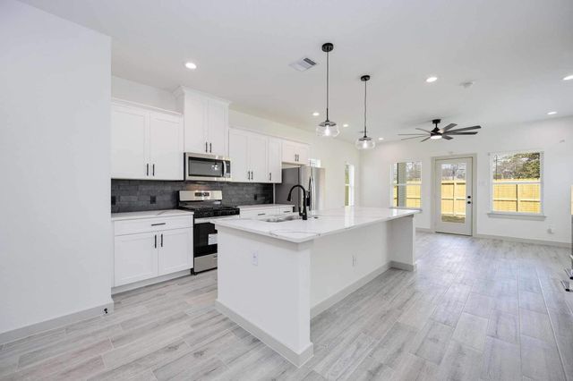 926 Granville Drive, Houston, TX 77091