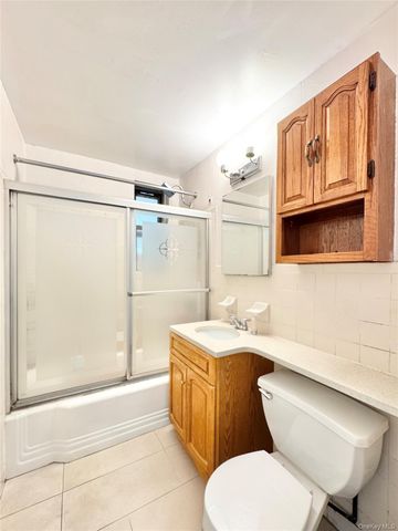 85-14 Broadway 1K, Elmhurst, NY 11373