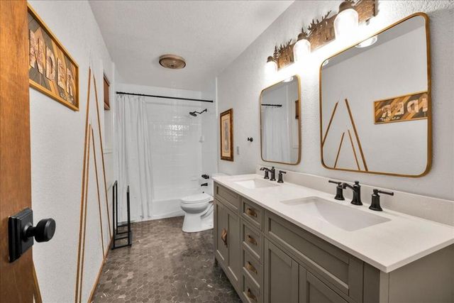 26623 Hillcrest Lane, Lake Arrowhead, CA 92352