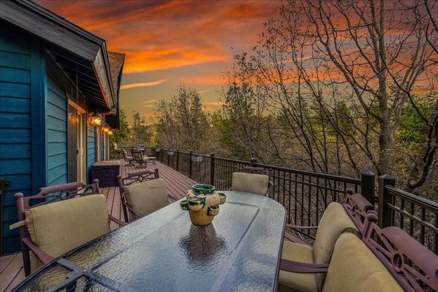 26623 Hillcrest Lane, Lake Arrowhead, CA 92352