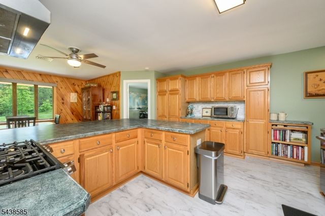 13 Central Ave, Readington Twp., NJ 08889