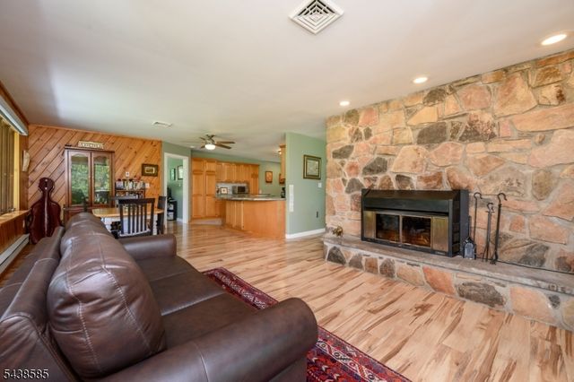 13 Central Ave, Readington Twp., NJ 08889
