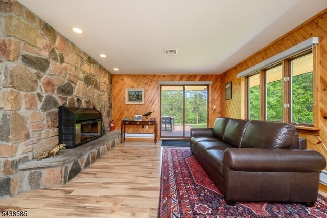 13 Central Ave, Readington Twp., NJ 08889