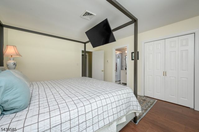13 Central Ave, Readington Twp., NJ 08889