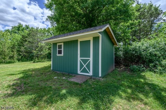 13 Central Ave, Readington Twp., NJ 08889