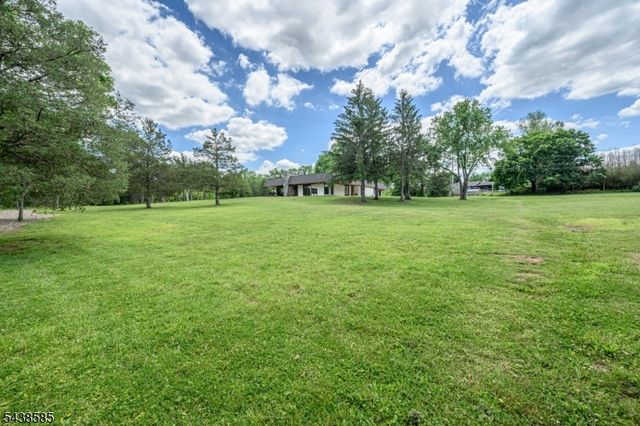 13 Central Ave, Readington Twp., NJ 08889