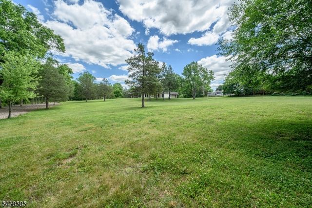 13 Central Ave, Readington Twp., NJ 08889