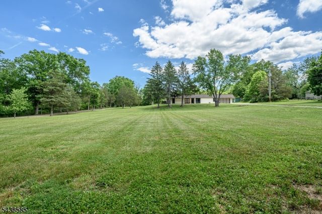13 Central Ave, Readington Twp., NJ 08889