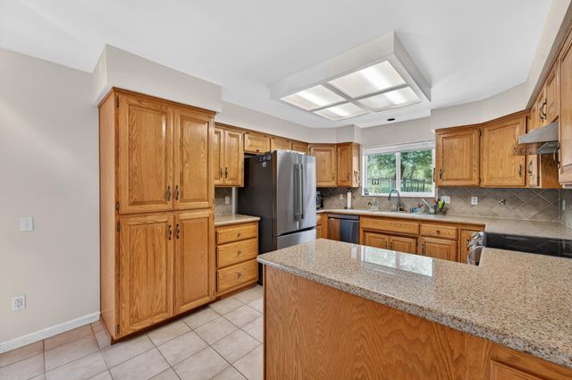 26583 Table Meadow Rd, Auburn, CA 95602