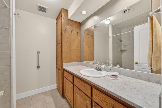 26583 Table Meadow Rd, Auburn, CA 95602