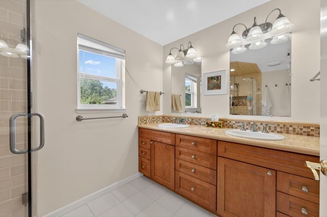 26583 Table Meadow Rd, Auburn, CA 95602