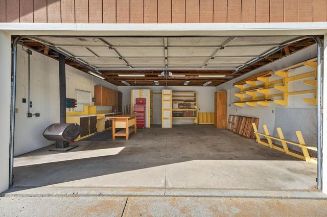 26583 Table Meadow Rd, Auburn, CA 95602