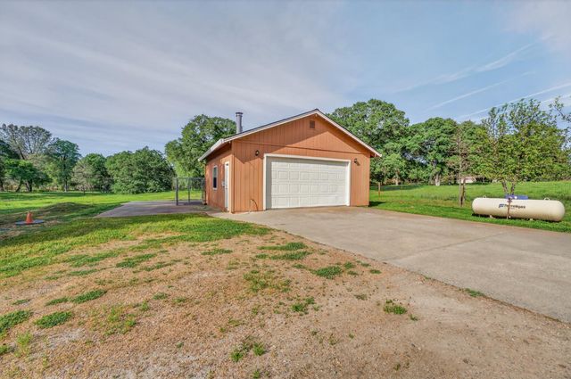 26583 Table Meadow Rd, Auburn, CA 95602
