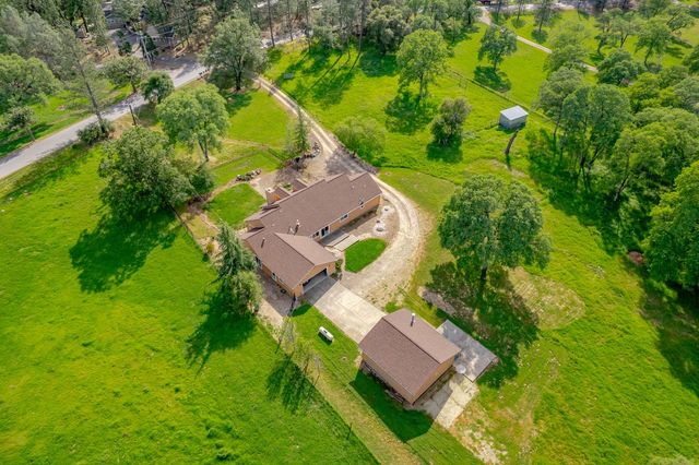 26583 Table Meadow Rd, Auburn, CA 95602